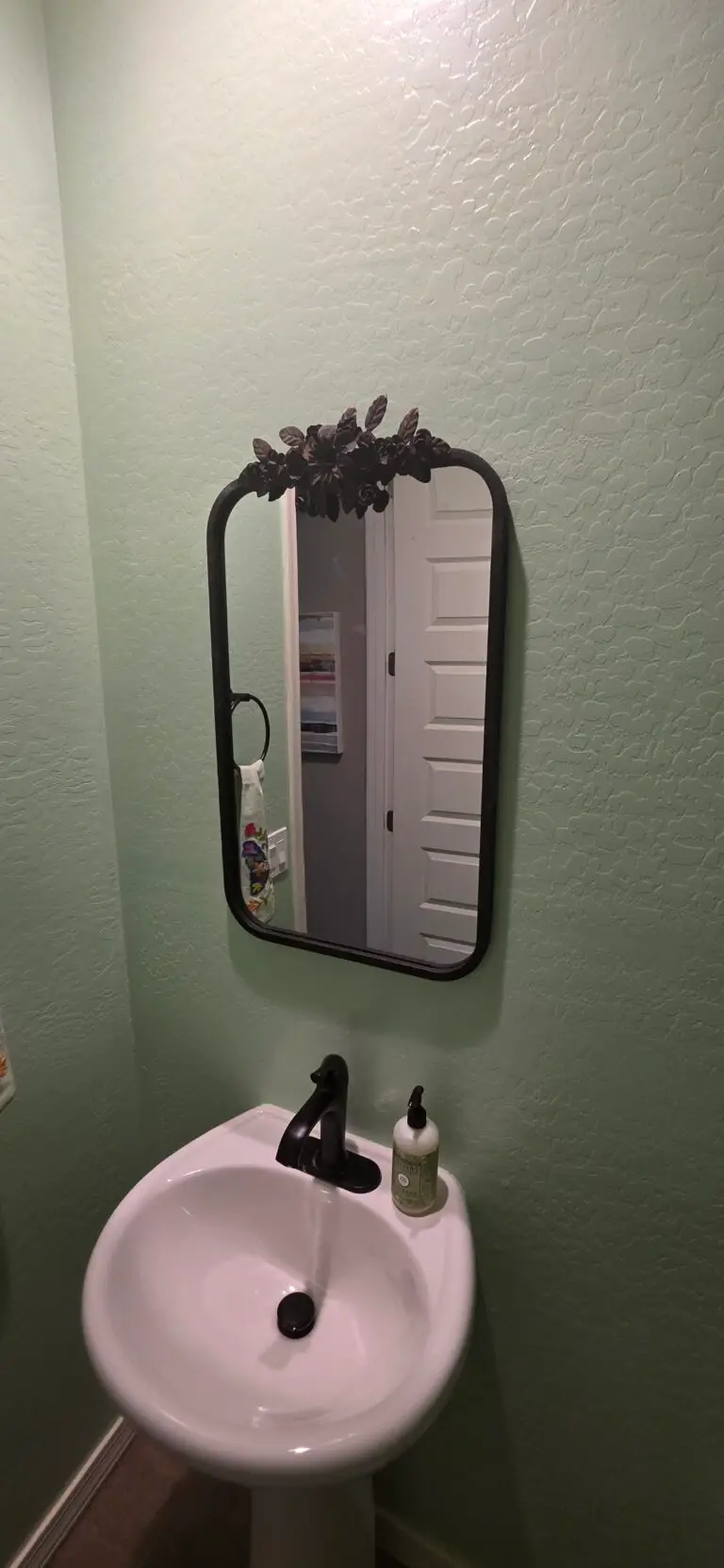 Mirror Hanging Service in Surprise